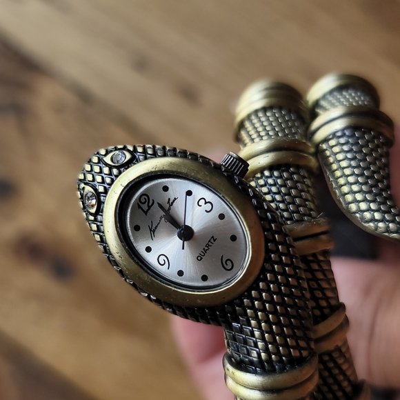 Kenneth Jay Lane watch - Picture 3 of 12